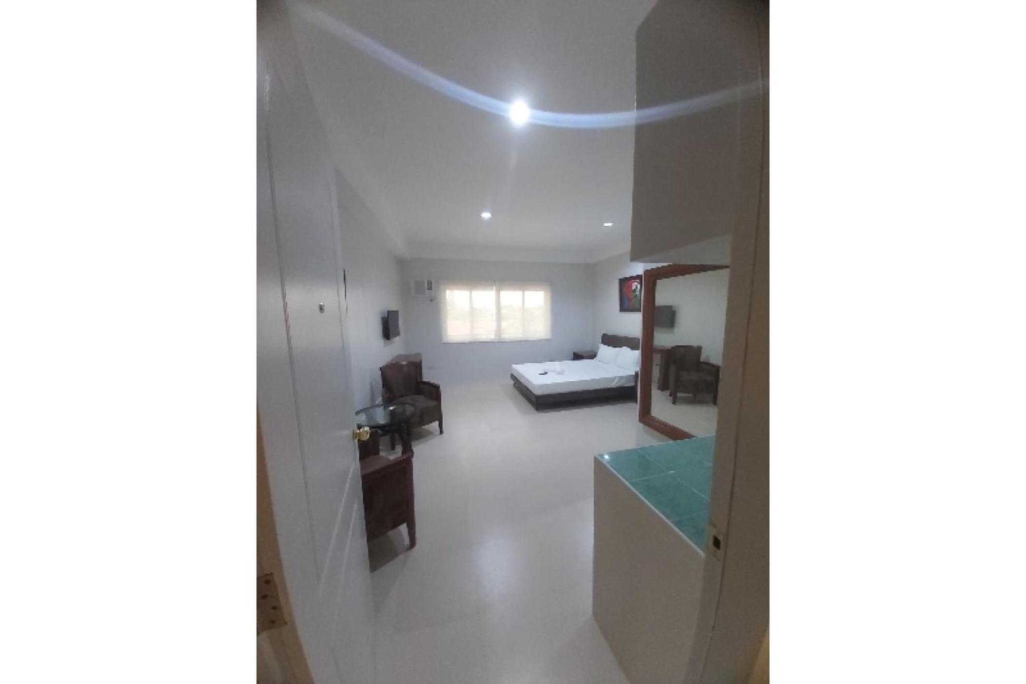 Nest Suites Quezon City Eksteriør billede